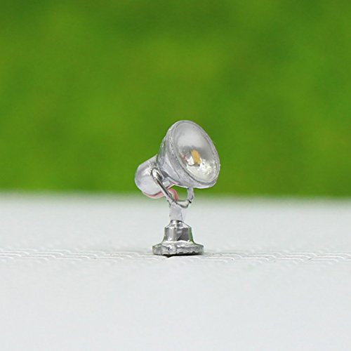 LYM20 5pcs Model Railway Train Lamp Post 1.5cm 0.59inch Flood Lights HO OO TT Scale LEDs New