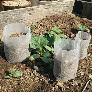 Huvai 400Pcs Degradable Non-Woven Plant Nursery Bags Plant Seeding Bags ( 100 Pcs 6.69" x 7.68"; 200 Pcs 4.17" x 5.79"; 100 Pcs 5" x 6.89" )