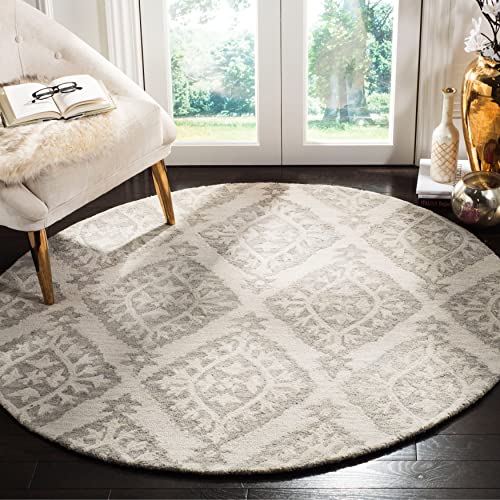 Safavieh Micro-Loop Collection Accent Rug - 4' x 6', Beige, Handmade Trellis Wool, Ideal for High Traffic Areas in Entryway, Living Room, Bedroom (MLP210B)