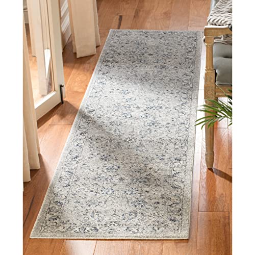 SAFAVIEH Charleston Collection Accent Rug - 4' x 6', Navy & Light Grey, Oriental Distressed Design, Non-Shedding & Easy Care, Ideal for High Traffic Areas in Entryway, Living Room, Bedroom (CHL413N)