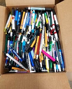 none bulk wholesale lot of 1,000 plastic retractable ballpoint ink pens - office supplies