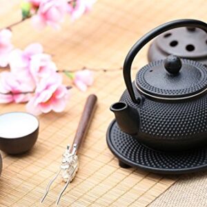 Beminh Trivet Cast Iron Decorative Trivet Mat Coaster with Rubber Pegs- Heavy Duty Hot Pot Holder Pads, Non-Slip Insulation with Vintage Pattern- for Kitchen Dining Table Tea Pot (Dot)