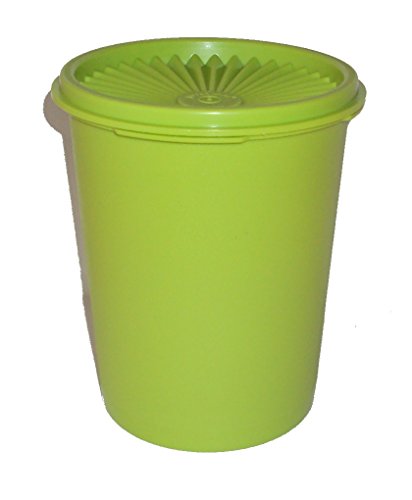 Tupperware 5 Cup Servalier Snack Canister Lime Green