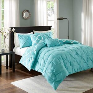 Madison Park Essentials Kasey Cozy Comforter Set - Fretwork Design, All Season Bedding with Matching Shams, Decorative Pillow, Queen (90in x 90 in), Diamond Aqua Comforter 5 Piece