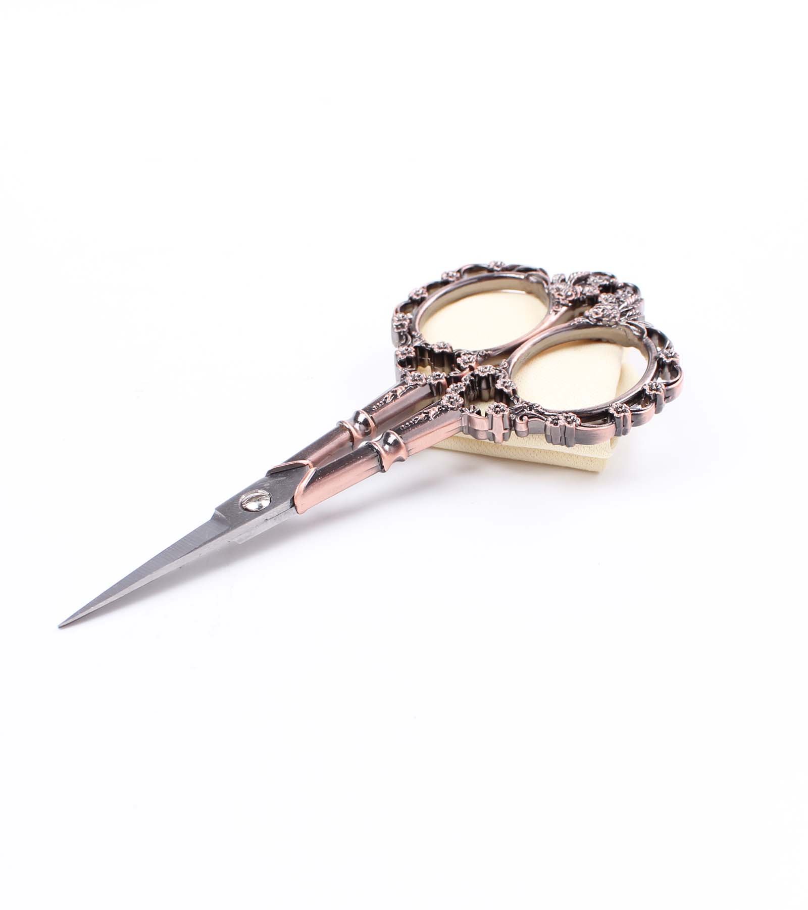 BIHRTC Vintage European Style Scissors for Embroidery, Sewing, Craft, Art Work & Everyday Use