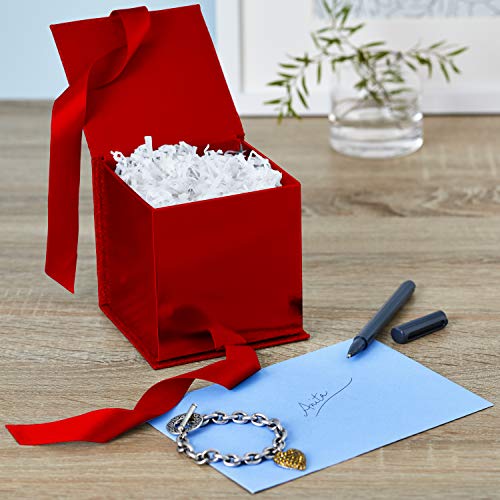 Hallmark Signature Small Valentine's Day Gift Box with Fill (Red Glitter)