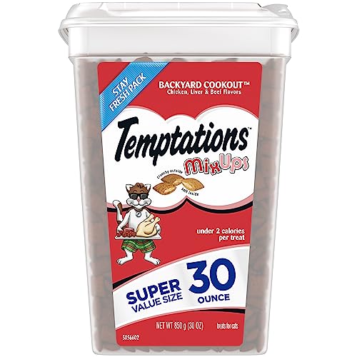 TEMPTATIONS MIXUPS Crunchy and Soft Cat Treats Backyard Cookout Flavor, 30 oz. Tub