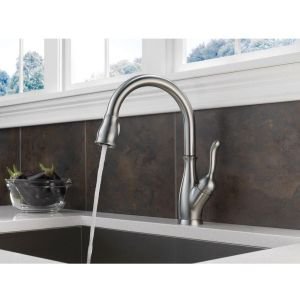 Delta Faucet Leland Touch Kitchen Faucet Brushed Nickel, Kitchen Faucets with Pull Down Sprayer, Kitchen Sink Faucet, Faucet for Kitchen Sink, Touch2O Technology, SpotShield Stainless 9178T-SP-DST