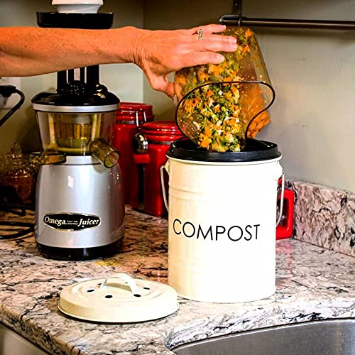 The Relaxed Gardener Kitchen Compost Bin (0.8 Gallon) - Rust Proof and Leak Proof Countertop Compost Bucket with Lid, No Smells Organic Waste Bin for Rustic Country and Farmhouse Style Kitchens