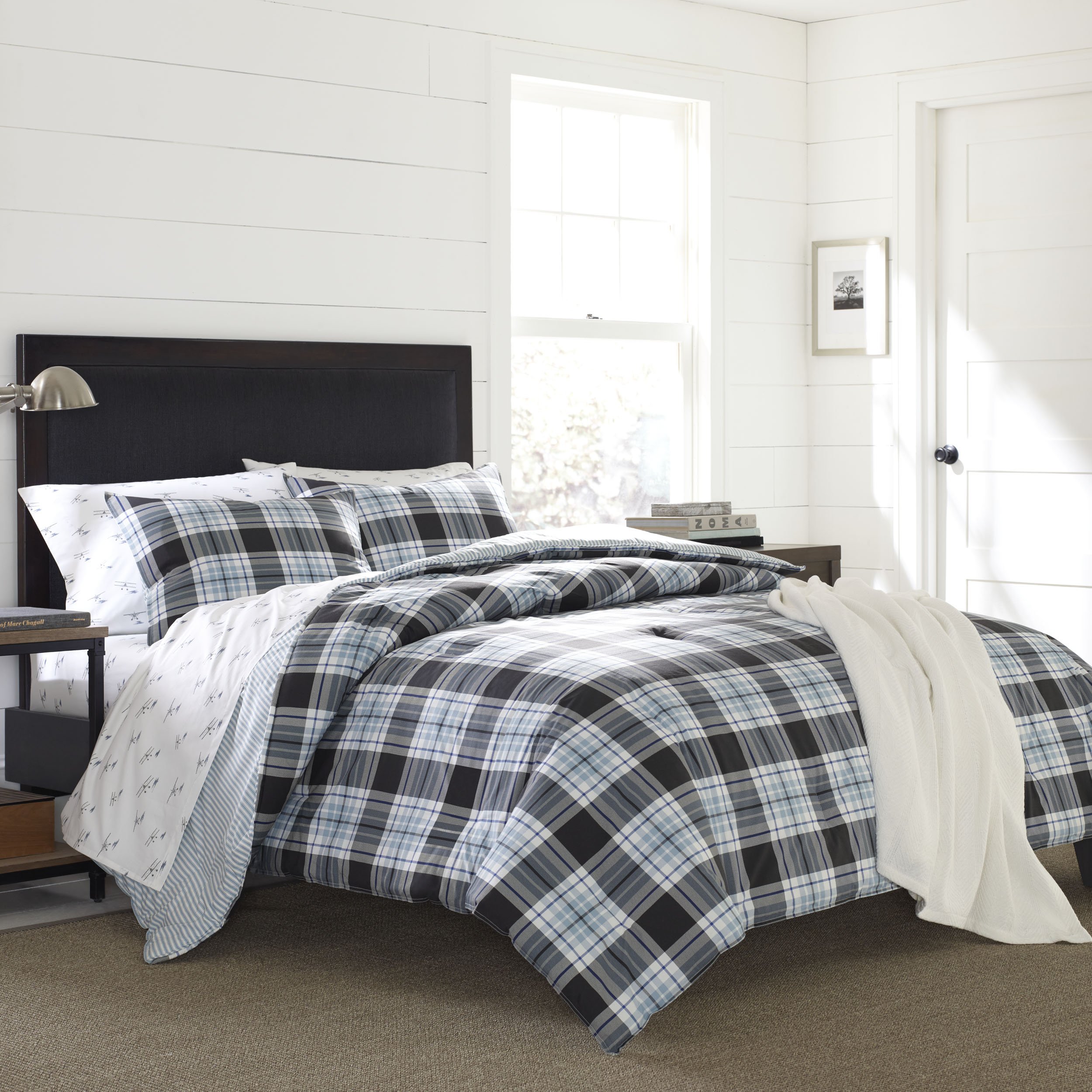 Eddie Bauer - Twin Comforter Set, Cotton Reversible Bedding with Matching Sham, Stylish Home Decor (Lewis Navy, Twin)