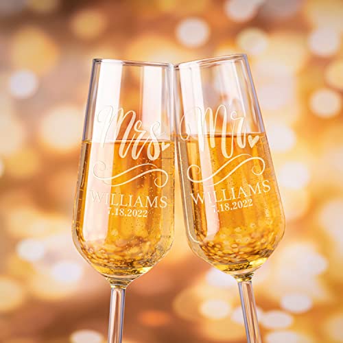 P Lab Set of 2, Bride and Groom Champagne Glasses w/Last Name & Date, Personalized Mr. Mrs. Engagement & Wedding Champagne Flutes, Toasting Glasses - Customized Etched Flutes, Wedding Gift #N5