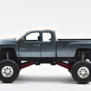 New Ray Silverado 2500 Hd Die Cast Chevrolet with Suspension 1/32° 54526 Blue, male