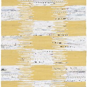 SAFAVIEH Montauk Collection Accent Rug - 2'6" x 4', Yellow & Multi, Handmade Fringe Cotton, Ideal for High Traffic Areas in Entryway, Living Room, Bedroom (MTK721A)