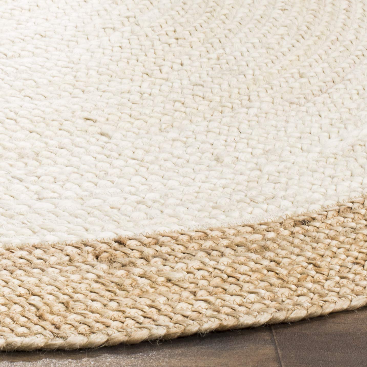 SAFAVIEH Natural Fiber Collection Area Rug - 4' Round, Ivory & Natural, Handmade Boho Braided Jute, Ideal for High Traffic Areas in Living Room, Bedroom (NF801M)