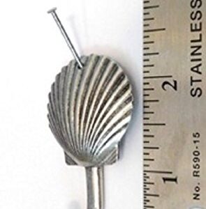 Small Scallop Shell Decorative Wall Hook, Silver Metal Beach Decor