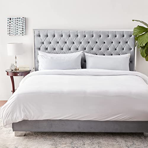 Meridian Furniture Lexi Collection Modern | Contemporary Velvet Upholstered Bed with Deep Tufting, Polished Chrome Stainless Steel Frame and Legs, King, Grey