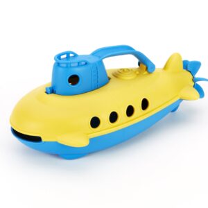 Green Toys Submarine - BPA, Phthalate Free Blue Watercraft with Spinning Rear Propeller Made from Recycled Materials. Safe Toys for Toddlers