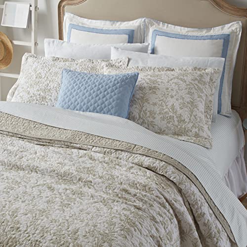 Laura Ashley Home - King Quilt Set, Cotton Reversible Bedding with Matching Shams, Home Decor for All Seasons (Amberley Biscuit, King)