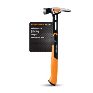 fiskars 750230-1001 isocore 20 oz general use hammer, carpenter tools, softgrip, magnetic nail starter groove, 15.5 inch,black/orange