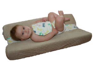 wiggle worm wrap, a universal diaper changing pad baby restraint (pastel)