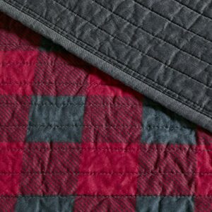 Woolrich Reversible Quilt Set - Cottage Styling Reversed to Solid Color, All Season Lightweight Coverlet, Cozy Bedding Layer, Matching Shams, Oversized King/Cal King, Buffalo Check Red