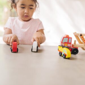 Melissa & Doug Wooden Emergency Vehicle Carrier Truck With 1 Truck and 4 Rescue Vehicles