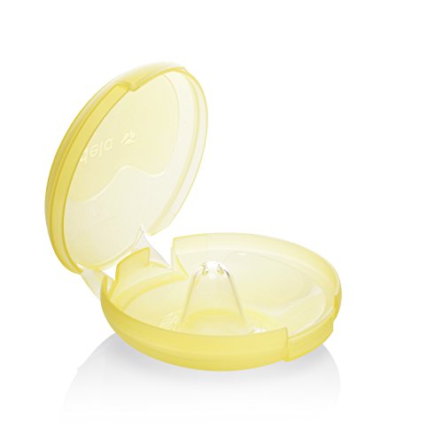 Medela Contact Nipple Shield for Breastfeeding, 24mm Medium Nippleshield, For Latch Difficulties or Flat or Inverted Nipples, 2 Count with Carrying Case, Made Without BPA