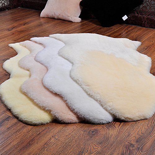 HUAHOO Premium Baby Sheepskin Rug Babycare Nursery Rug 100% Natural Lambskin Blanket Short-Shorn Wool Sleep Pad Medical Sheepskin Hospital Bed Mattress Topper (Beige, Single Pelt 2.5ft x 3.5ft)