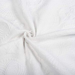 MONOBLANKS Baby Quilt Personlized Monogram Lightweight Embossed Scalloped Throw Blanket Four Seasons (White)