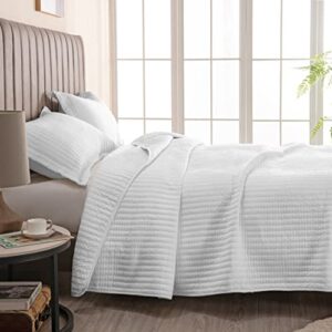 great bay home bedding set, 2 piece detailed channel stitch quilt set with shams. all season bedspread quilt set, alicia - white collection, twin