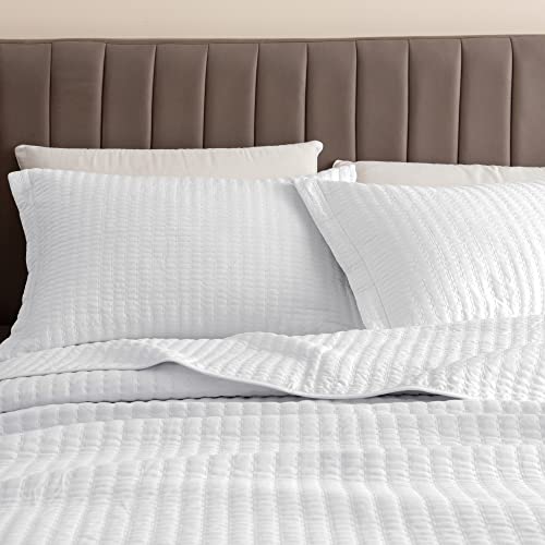 Great Bay Home Bedding Set, 2 Piece Detailed Channel Stitch Quilt Set with Shams. All Season Bedspread Quilt Set, Alicia - White Collection, Twin