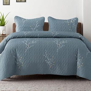 exclusivo mezcla microfiber king size quilt set for all seasons, 3 piece flower pattern bedspreads coverlet set with 2 shams, lightweight and soft bedding set, (104"x 96", blue)