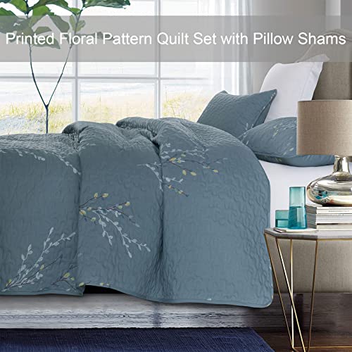 Exclusivo Mezcla Microfiber King Size Quilt Set for All Seasons, 3 Piece Flower Pattern Bedspreads Coverlet Set with 2 Shams, Lightweight and Soft Bedding Set, (104"x 96", Blue)