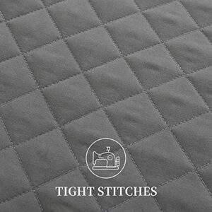 HOMBYS 3 Piece Oversized King Quilt Set Bedspread 128x120 Reversible Lightweight Coverlet Summer Comforter Set (Super King Plus (128x120), Grey)