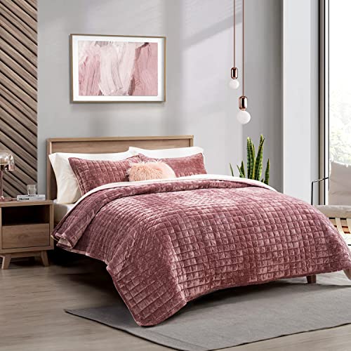 RECYCO Luxury Velvet Quilt Set King Size, Lightweight Velvet Comforter Set, Oversized Bedspread Coverlet Quilted Bedding Set, with 2 Matching Pillow Shams, for All Season, Dusty Mauve Pink