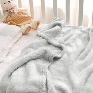 Exclusivo Mezcla Plush Baby Blanket, Soft and Warm Swaddle Throw Blanket, Infant, Newborn, Toddler and Kids Receiving Fleece Blankets for Crib Stroller (40x50 inches, Light Grey)