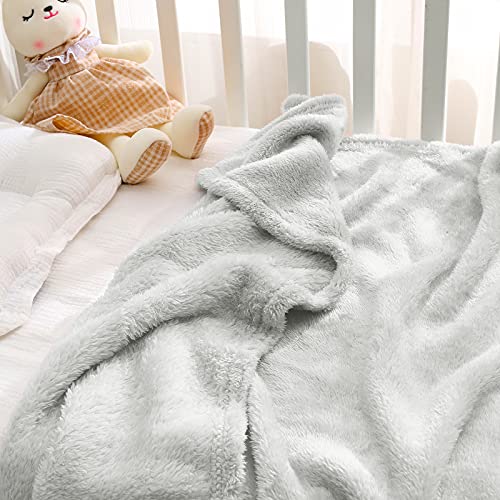 Exclusivo Mezcla Plush Baby Blanket, Soft and Warm Swaddle Throw Blanket, Infant, Newborn, Toddler and Kids Receiving Fleece Blankets for Crib Stroller (40x50 inches, Light Grey)