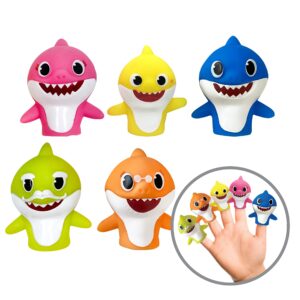 Nickelodeon Pink Fong Baby Shark Bath Toys Set for Children's Tub Time - Cups, Finger Puppets, and Bath Squirters, Blue/Green, 9 Pieces