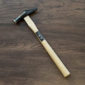 RANSHOU Japanese Carpenter Hammer with Nail Set Punch SAKIKIRI 24mm, Heavy Duty Woodworking Hammer with Nail Setter Wood Handle for Driving Nail, Made in JAPAN
