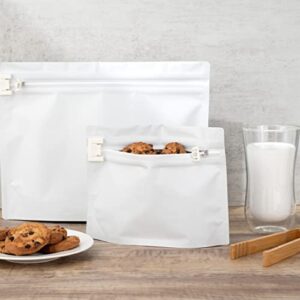 Restaurantware High Level White Plastic Locking Pouch - Child-Resistant - 8" x 2 1/4" x 6" - 10 count box