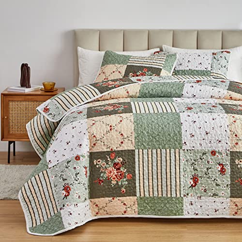 Patchwork Quilt Set Full/Queen Size, 3 Pieces Green Floral Plaid Summer Bedspread Coverlet Set, Soft Microfiber Reversible Lightweight Bed Cover for All Season (90" x 90", 1 Quilt+ 2 Pillow Shams)