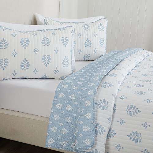 Great Bay Home 3-Piece King Reversible Lightweight Quilt Comforter with 2 Shams | All-Season, Modern, Flower Bedspreads | Blue Floral Coverlet Sets | Quilts