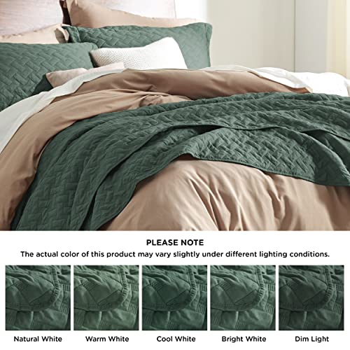 Bedsure Queen Quilt Bedding Set - Lightweight Summer Quilt Full/Queen - Dark Green Bedspreads Queen Size - Bedding Coverlets for All Seasons (Includes 1 Quilt, 2 Pillow Shams)