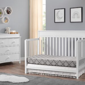 Oxford Baby Castle Hill 4-in-1 Convertible Crib, Barn White, GreenGuard Gold Certified