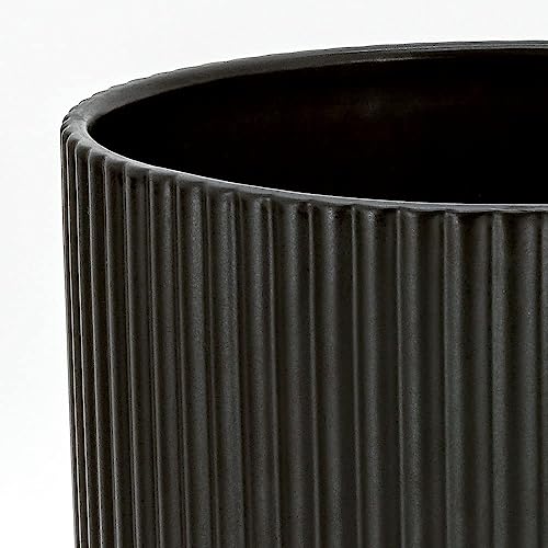 Amazon Basics Fluted Round Ceramic Planter, 8-Inch, Black