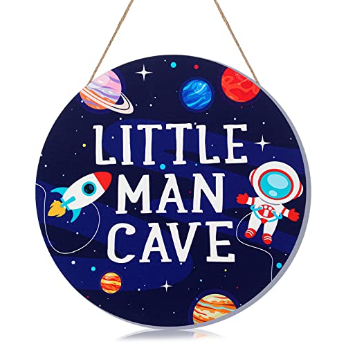 Geelin Little Man Cave Wooden Sign Space Decor Quote Wood Plaque Nursery Hanging Wall Art Decor for Kids Room Boy Bedroom Kids Toddler Boys Playroom Living Room Decorations