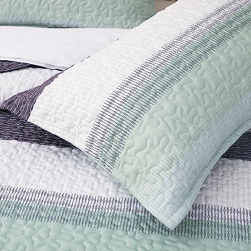 DURLENGEN Mint Green Quilt Set California King Size 3Pcs, Bohemian Design with White & Mint Green & Blue & Grey Stripes, All Season Lightweight Coverlet Sets(California King 112x104,Mint Green)