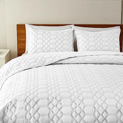 GREAGLE Quilts Queen Size, Full Size Lightweight Bedspread Coverlet Set with 2 Pillow Sham(20 x 26 in), (White, 90x90 Inches)