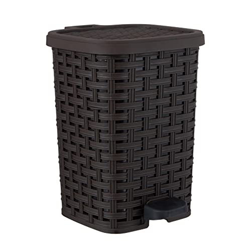 Superio Wicker Step On Trash Can with Foot Pedal – Outdoor and Indoor Brown 6 qt Trash Can with Lid, Waste Basket for Bathroom, Kitchen, Office, Patio, or Backyard