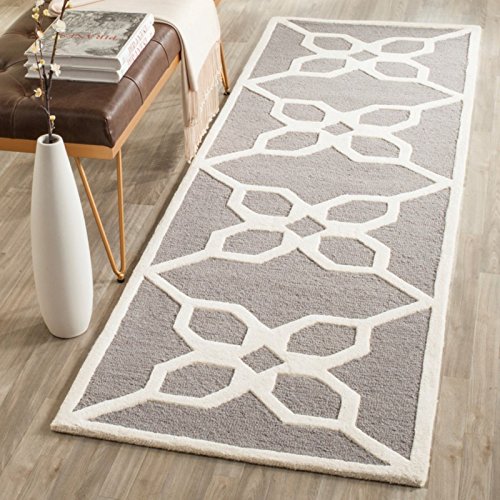 SAFAVIEH Cambridge Collection Area Rug - 8' x 10', Blue & Ivory, Handmade Geometric Wool, Ideal for High Traffic Areas in Living Room, Bedroom (CAM722B)